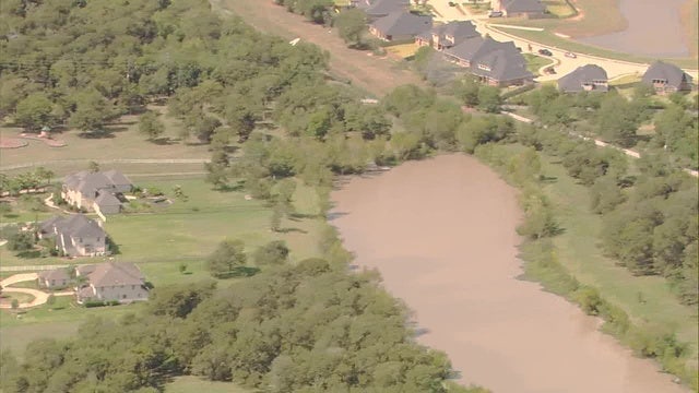 Elderly man bitten by alligator