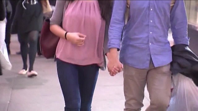 "Stashing" the latest dating trend — how to spot it