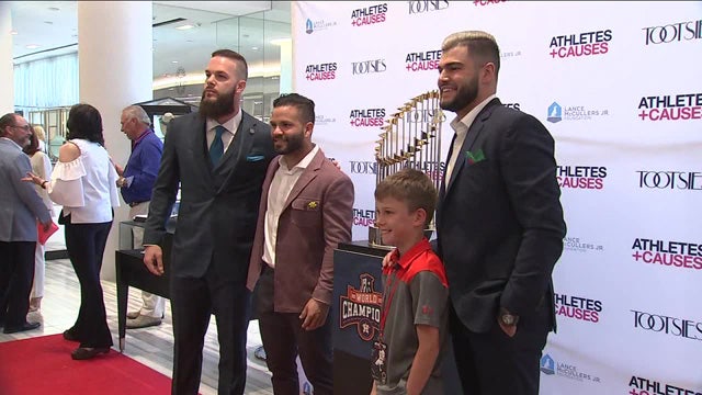 Astros players host Team up for Kids and K9s Event