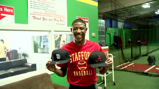 Teen athlete must decide between San Diego Padres, Alabama Crimson Tide