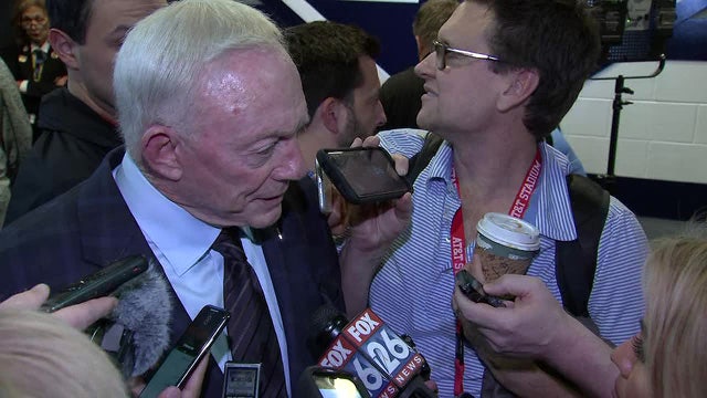Jerry Jones, Michael Irvin describe legacy of Bob McNair