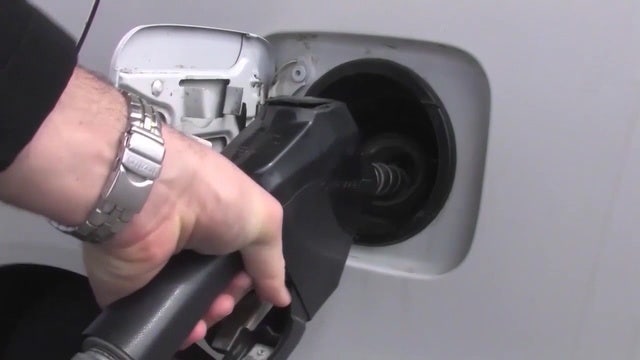 Gasoline prices increase 29 cents in one month, projected to continue rising