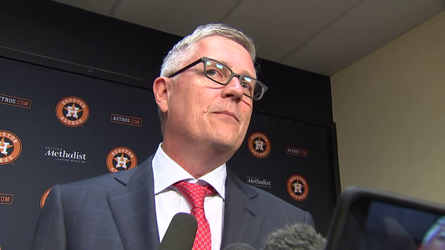 Astros GM Luhnow given extension through 2023