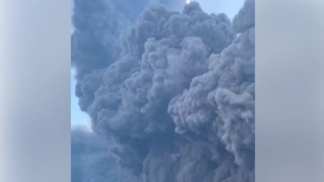 Video: Volcano on Stromboli Island in Sicily erupts