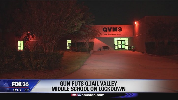 Gun puts Quail Valley Middle School on lockdown | FOX 26 Houston