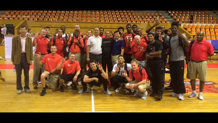 UH men's basketball in China