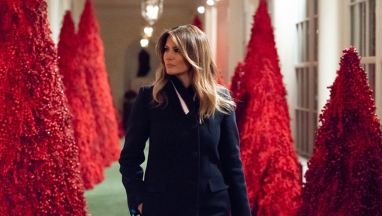 bf3ccdca-FLICKR_Melania_Trump_Christmas_White_House_1280_1_1543252085439-401720.jpg