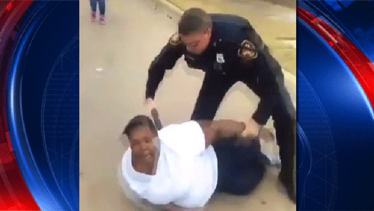 ae7b94d1-Fort-Worth-cop-forcibly-arrests-woman_1482438410212-407693.gif