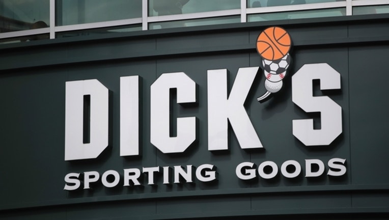 774e94ad-GETTY-Dicks-Sporting-Goods-guns_1523989138171-404023.jpg