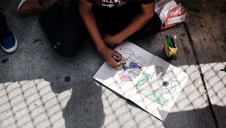 042b121b-GETTY immigration children_1547243784360.jpg-407693.jpg