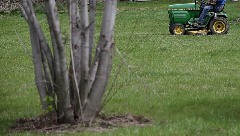 e8d7908f-GETTY lawn mower_1554758107531.jpg-407693.jpg