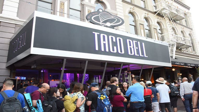 fd37efa0-GETTYIMAGE_Taco_Bell_Ce_1536727655268-407068
