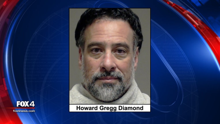 563cdc5e-Howard Diamond-409650