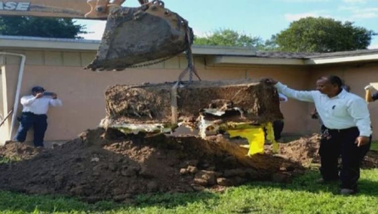9c54e4d9-KGBT_1445908865291.jpg