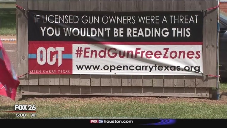 a13e3a39-Open_Carry_dispute_at_Waller_County_cour_1_20160812231754