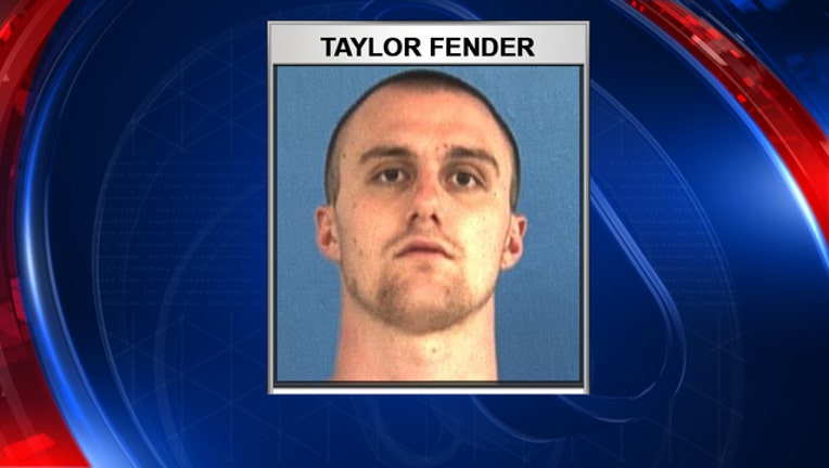 9f1690f4-TAYLOR FENDER-ESCAPEE_1537920016068.jpg-402429.jpg