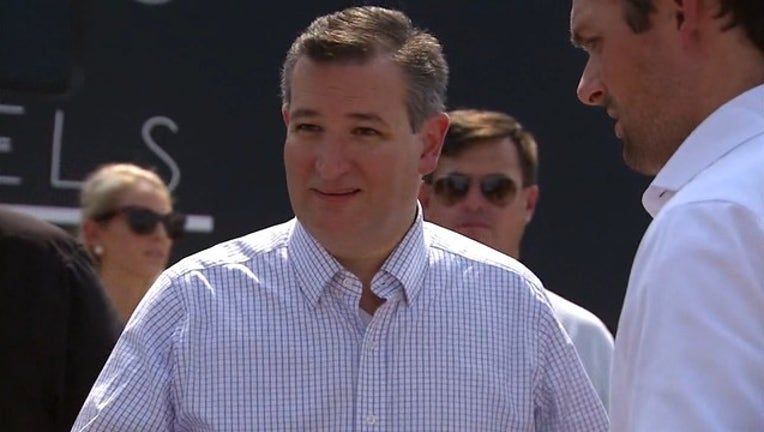 5d0656e2-V-TED CRUZ IN MCKINNEY TODAY 5A_00.00.00.13_1534264201898.png-409650.jpg