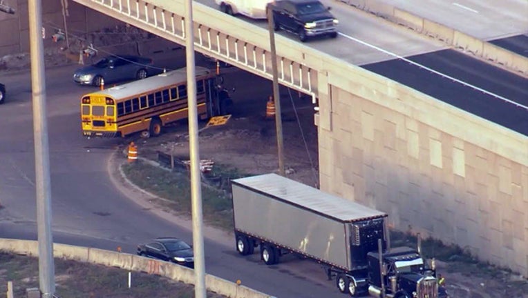 c42e66bd-bus crash_1484693706336-401385.jpg