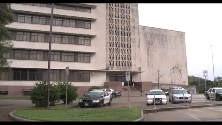 ad4a35a1-in custody _1451244327455.jpg