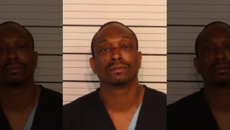 3b2a8b34-Santrez-traylor-404023.jpg