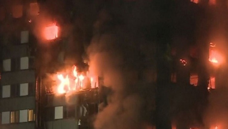 1f432ad8-londonbuildingfire_1498245933216-402970.jpg