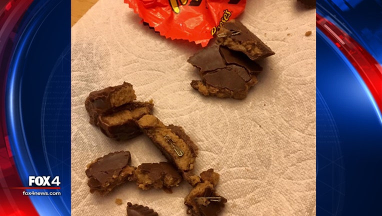 049a423f-Staples halloween candy-409650