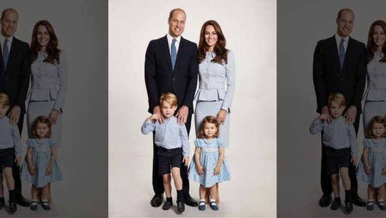 4324aabb-prince-william-christmas-card_1513607307315-404023.jpg