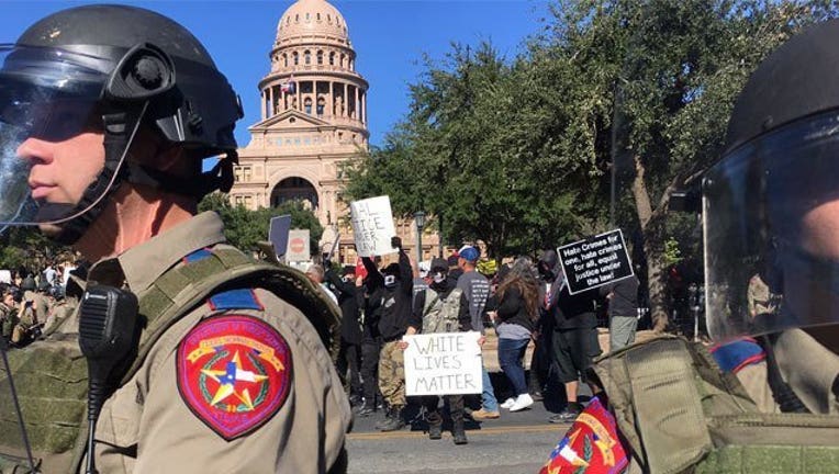 f3dbfe19-protests in Austin_1479604032441.jpg