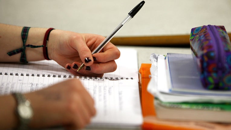 41f19ab4-59502749_1550454610970-401385