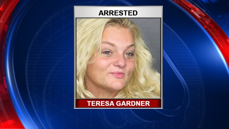 69d6c9fc-teresa gardner web_1544549311010.jpg-401385.jpg