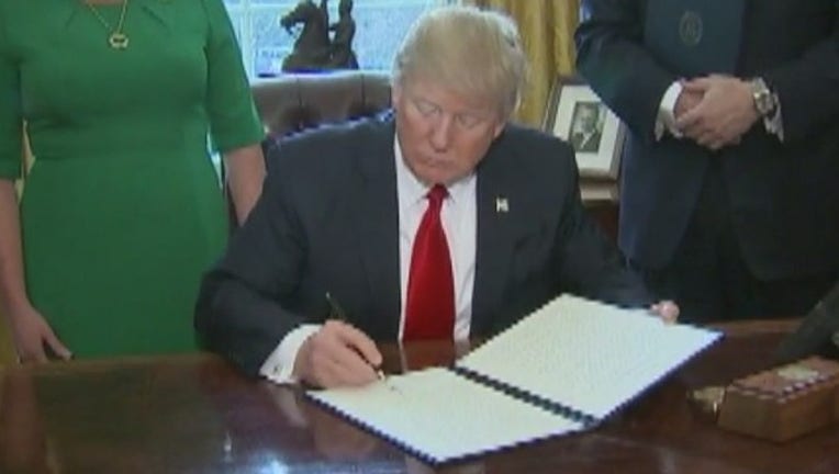 e552e7f9-trump_1486402323646-407693.jpg