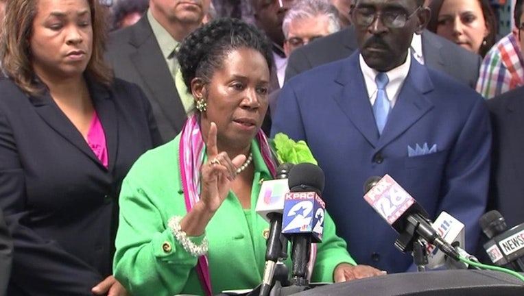 f0f14a78-Sheila_Jackson_Lee_vlcsnap-00203_1476315859955.jpg