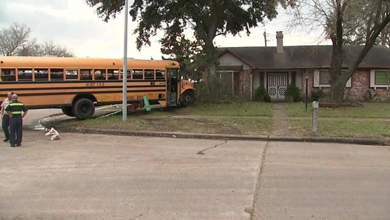 Two Students Injured In Alief School Bus Car Accident Fox 26 Houston