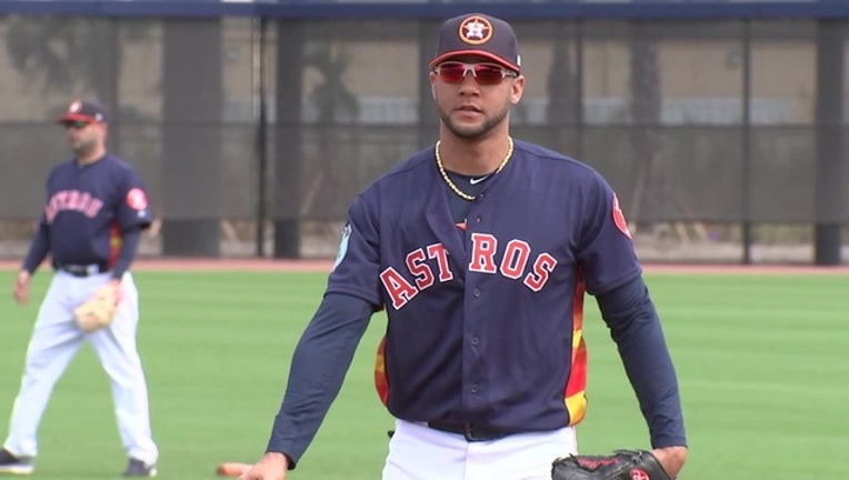 476e845c-yulieski_gurriel_vlcsnap-01304_1496752204806.jpg