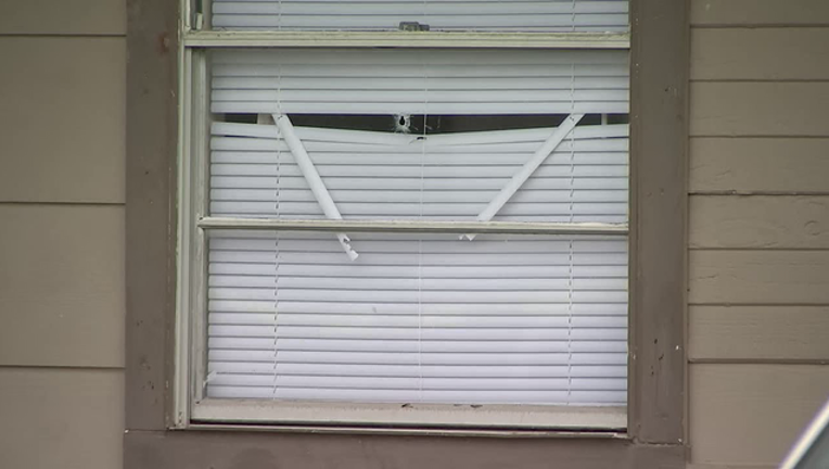602e8067-vlcsnap-2019-04-04-12h50m54s18_1554400267089.png