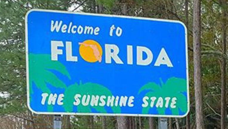 3545b3fa-welcome to florida sign_1553196959173.jpg-401385.jpg