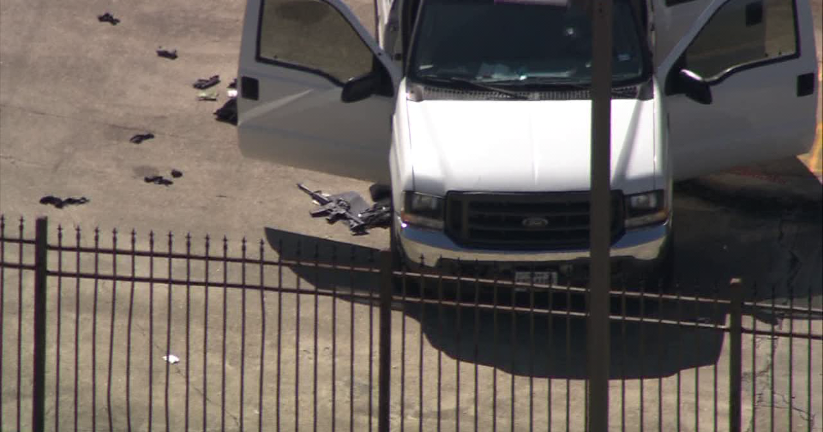 2 charged in alleged armored car robbery attempt in Houston | FOX 26 ...
