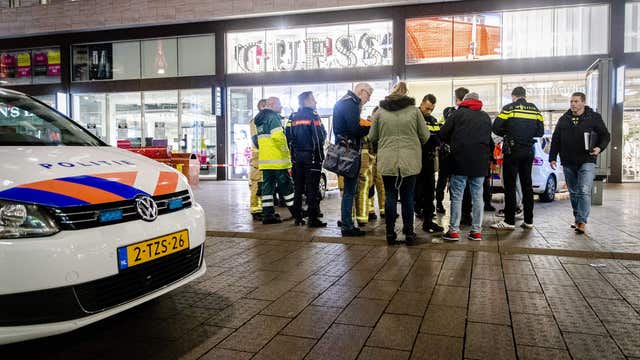 Dutch police: 3 people wounded in Hague stabbing