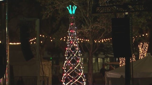 Holidays officially kicked off with Annual Uptown Holiday Lighting