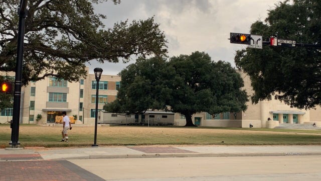 Minor at Lamar HS transported to hospital after possible vaping incident: HFD