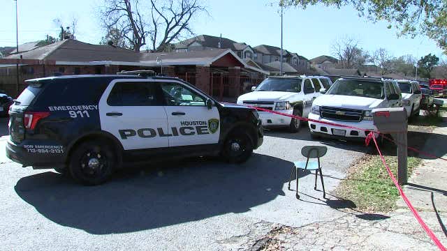 Houston police seek person of interest in deadly stabbing of 2 women