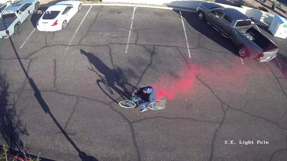 Robbery suspect left trail of pink as he fled from Glendale bank