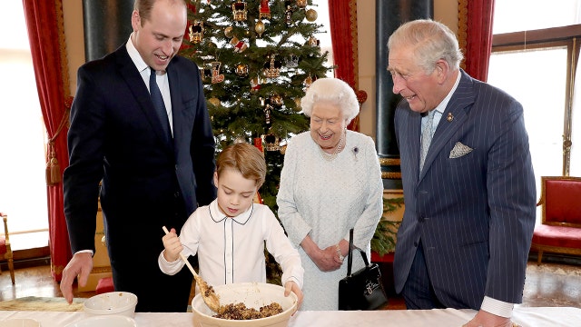 Royal Family releases new portrait of the Queen with all 3 heirs to the throne to mark new decade