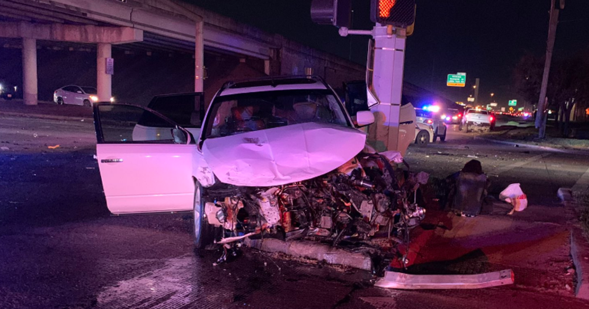 Two in custody after police chase ends in north Houston crash | FOX 26 ...