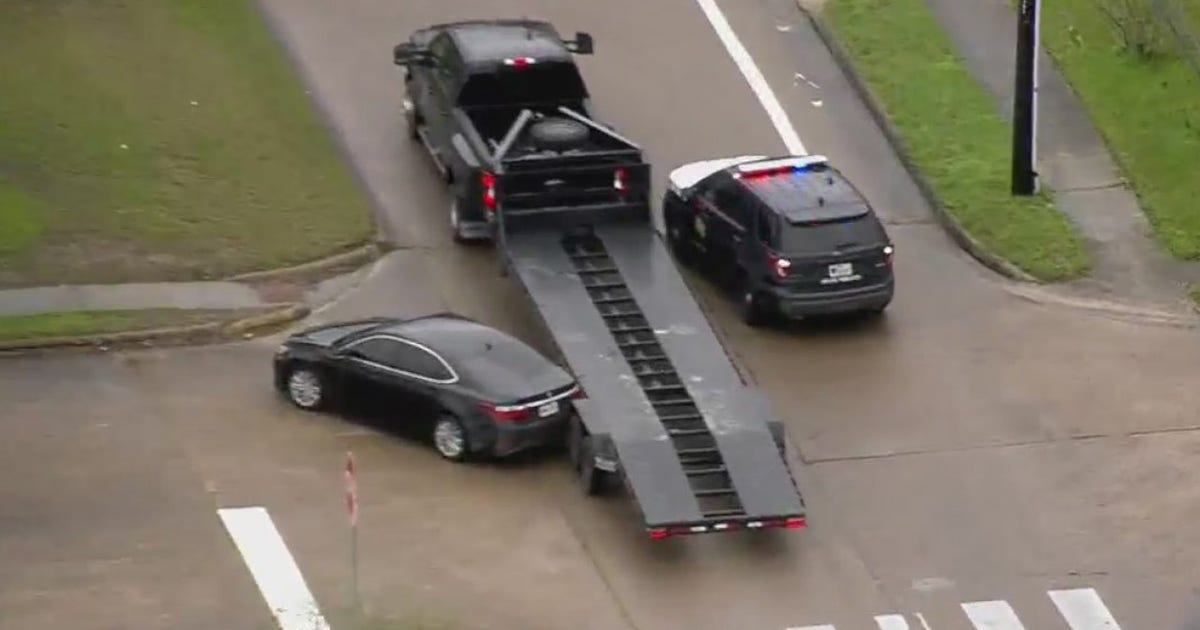 Vehicle leads police on half-hour chase throughout northwest Houston ...