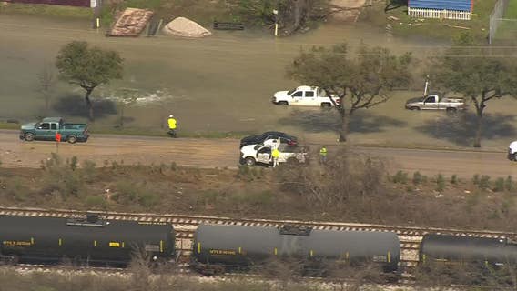 2 early voting locations close due to water main break