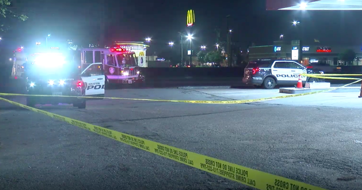 Two shot, one critically injured at southeast Houston shooting | FOX 26 ...