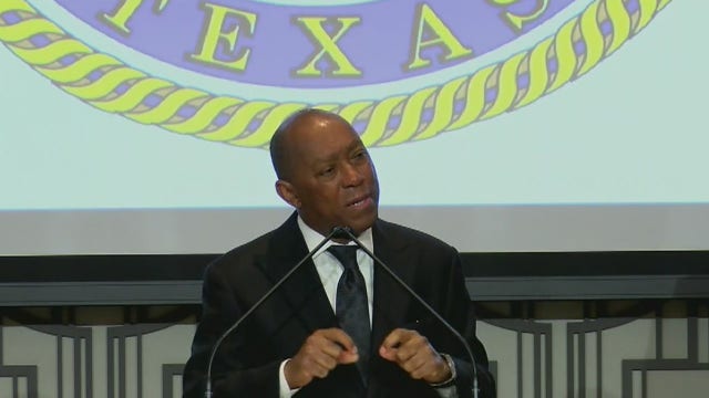 Mayor Turner urges Houstonians to stay home