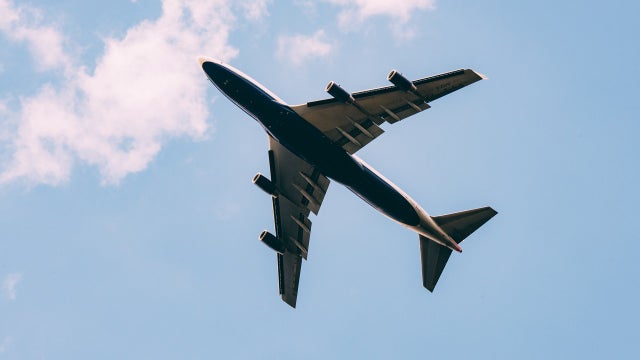 Mandatory quarantine to be lifted for people traveling from Louisiana but not others, Gov. Abbott says