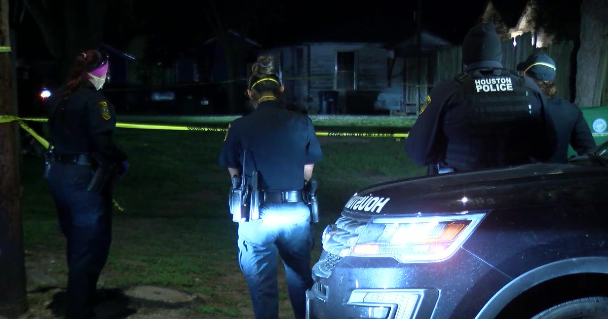 25-year-old man found shot to death in vacant lot | FOX 26 Houston